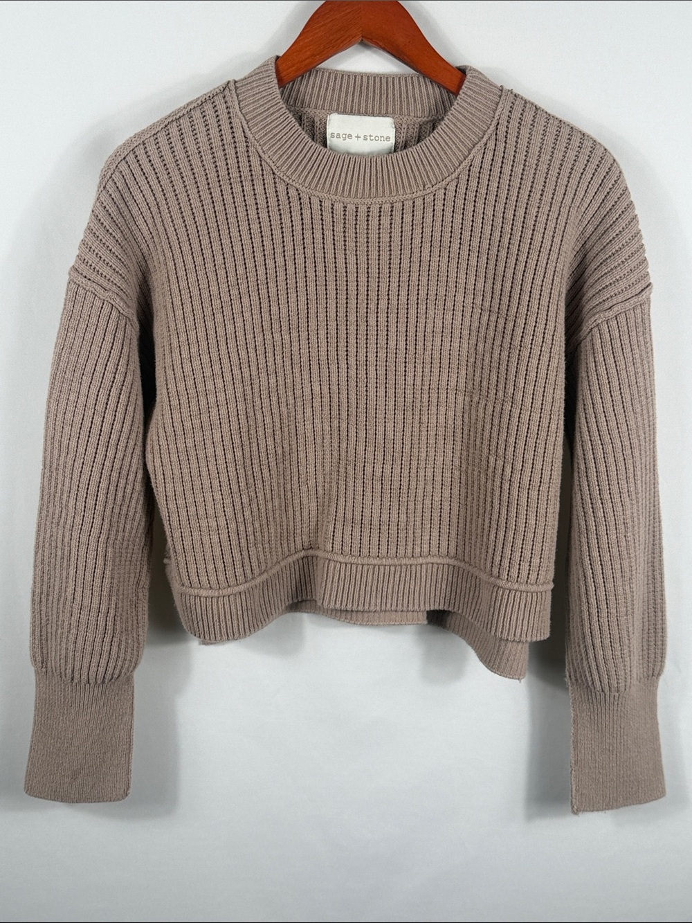 Sage + Stone Cropped Ribbed Crewneck Sweater Taupe. Womens Size L. Small defect